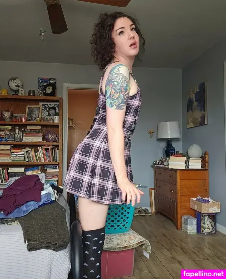 Kisses4kira OnlyFans Thumbnail #j1FKVckrYt