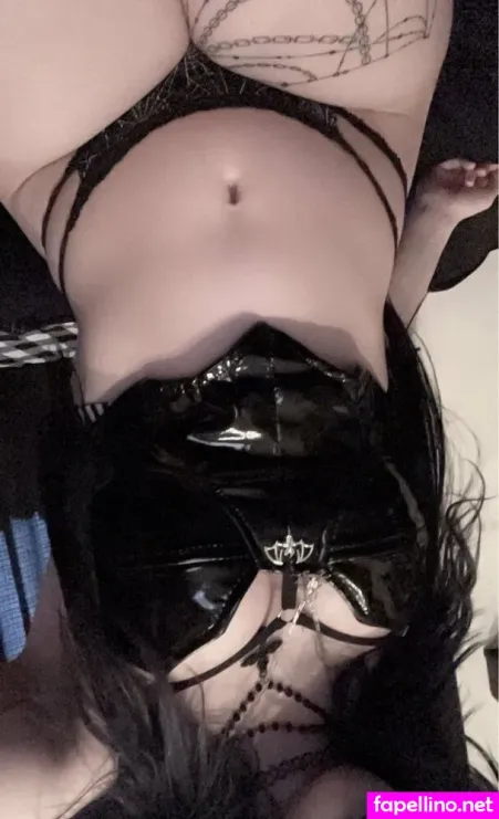 Kissingrazors OnlyFans Thumbnail #2YMU7dbakK