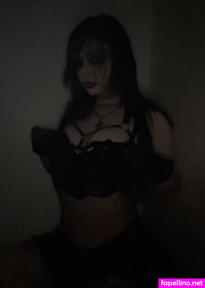 kissingrazors Nude Leaked OnlyFans Photo #90U7gkqA8b