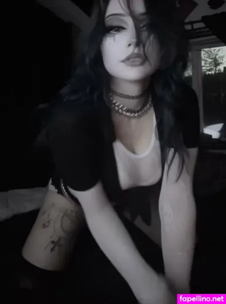 Kissingrazors OnlyFans Thumbnail #TllMF6d2n5