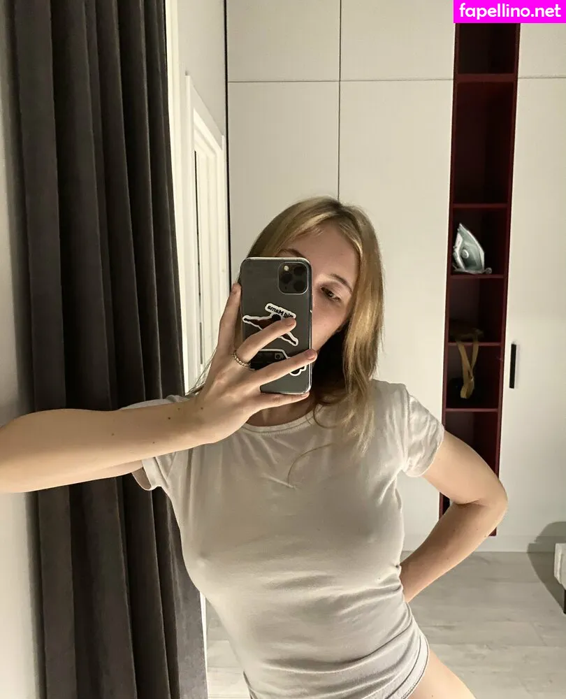 kisonkaolenka, kisskisska_free Nude Leaked OnlyFans Photo #ImYDnAEogL