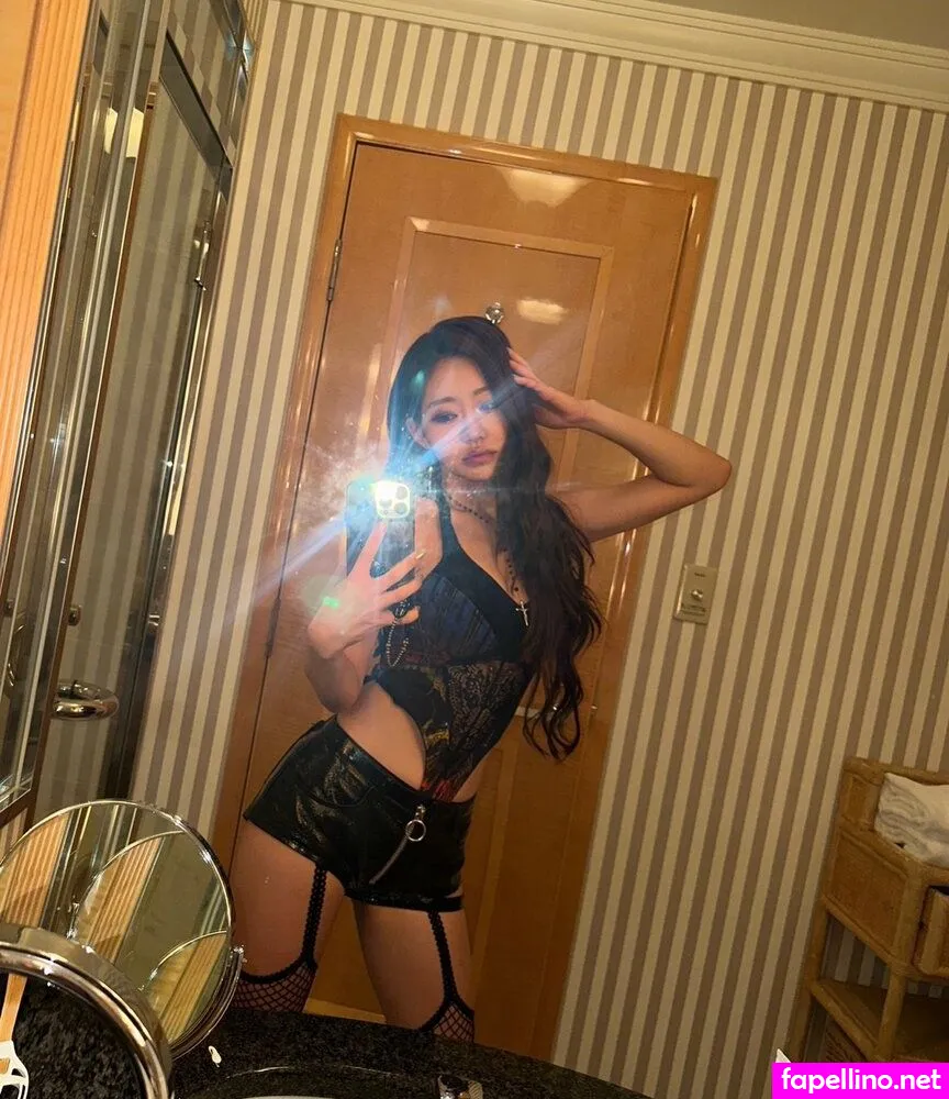 Julie, juliephilia, natty_0530 Nude Leaked OnlyFans Photo #TDIhmaz8h3