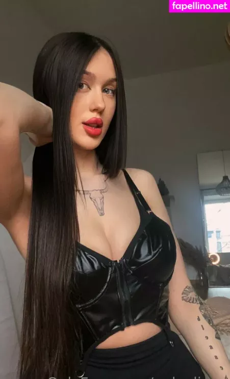 Kissolivia OnlyFans Thumbnail #F1cXGIh42u
