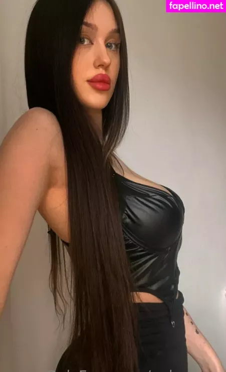 Kissolivia OnlyFans Thumbnail #J3FC3J3uTZ