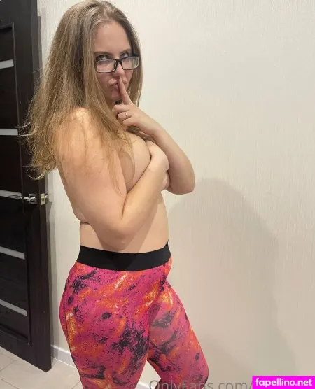 Kissy Pussy OnlyFans Thumbnail #7C3LJFql1t