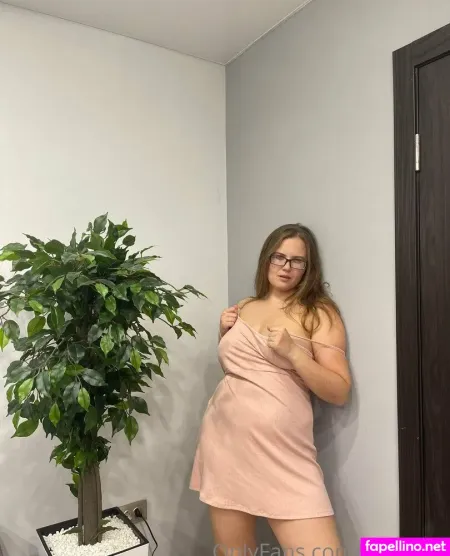 Kissy Pussy OnlyFans Thumbnail #J4LN3ug1k5