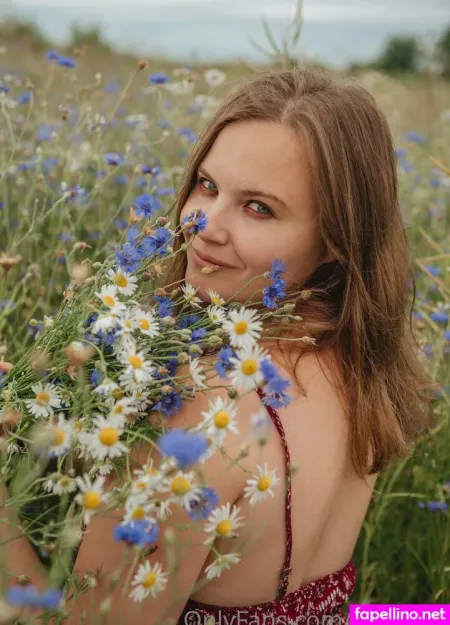 Kissy Pussy OnlyFans Thumbnail #d1QKfE1NDw