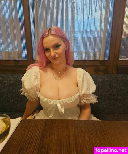 Kit Farrin OnlyFans Thumbnail #d5qHmjRCZO