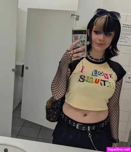 Kit Kalypso 1 OnlyFans Thumbnail #XG7znIBqqy