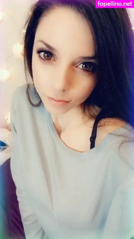 Kit Katterson Freebies OnlyFans Thumbnail #EVqfHj31o3