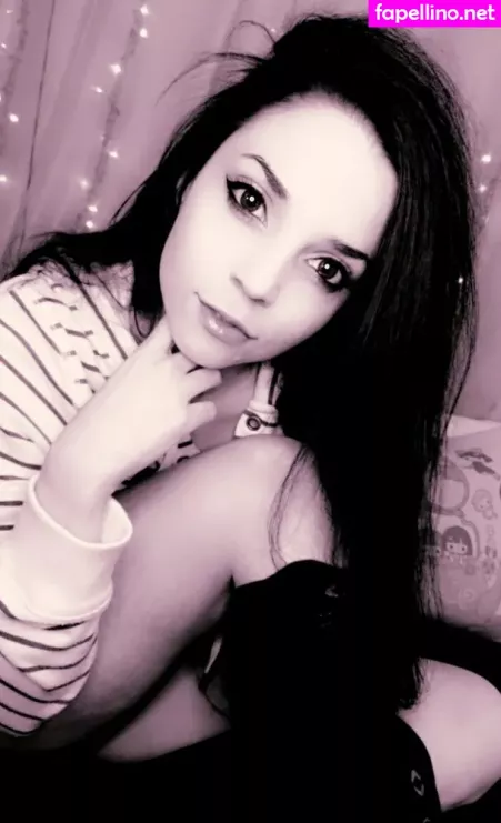 Kit Katterson Freebies OnlyFans Thumbnail #IY54Hf7dra