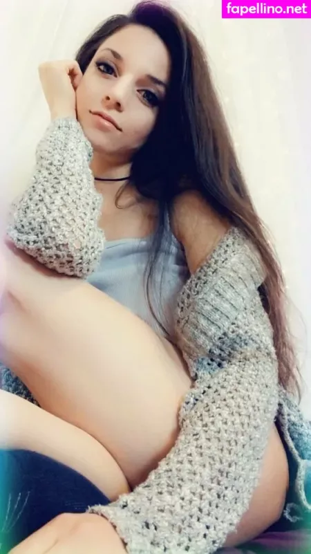 Kit Katterson Freebies OnlyFans Thumbnail #qJZM3nyvdN