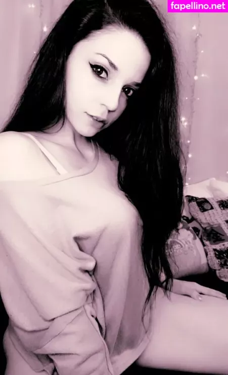 Kit Katterson OnlyFans Thumbnail #30mO2AvQUa