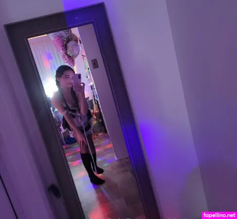 Kitchencutiexox OnlyFans Thumbnail #GkxY4KEh6i