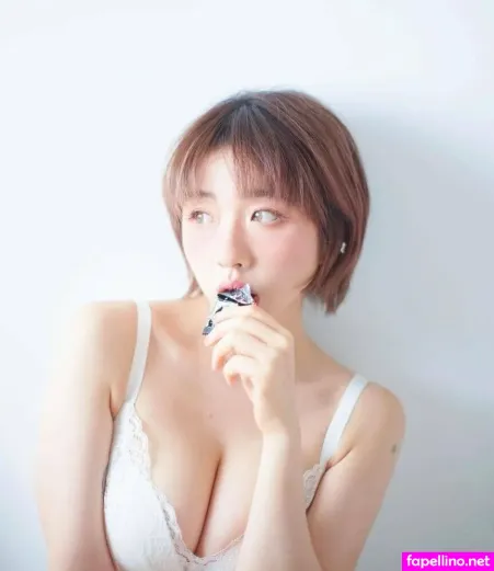 Kitkat Soleil OnlyFans Thumbnail #28CaOZoo8i