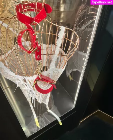 Kitmercerxo OnlyFans Thumbnail #AdBdbjG1ko