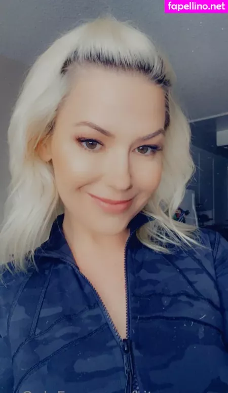 Kitmercerxo OnlyFans Thumbnail #DGAht8zEhE