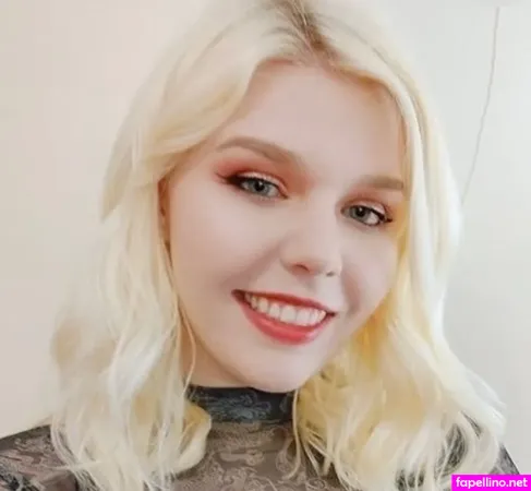 Kitsunemiku OnlyFans Thumbnail #zGPSIOFmGg