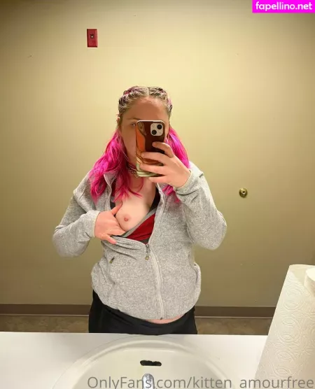 Kitten Amourfree OnlyFans Thumbnail #5E4i38yNka