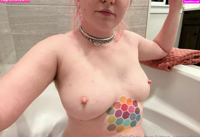 Kitten Amourfree OnlyFans Thumbnail #qUZGr1UuJ2