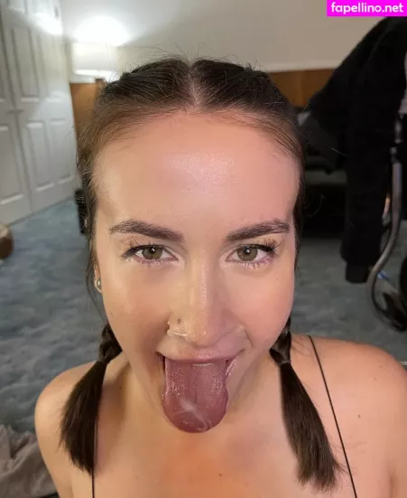 Kitten Kyra OnlyFans Thumbnail #YeHNUlLBWg