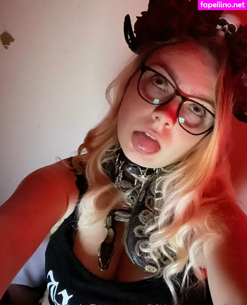 fostersxyz, kittengamesfree Nude Leaked OnlyFans Photo #4LCx73OwAW