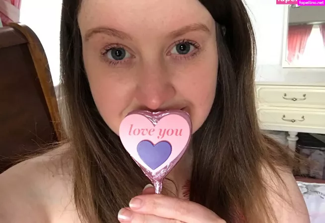 Kittengotcream OnlyFans Thumbnail #4RO4k8YkFm