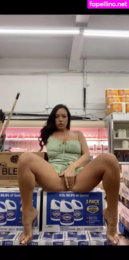 Kittenlatenight OnlyFans Thumbnail #Q9WQIk29XE