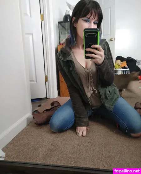 Kittensarahfree OnlyFans Thumbnail #d21dNB33R9