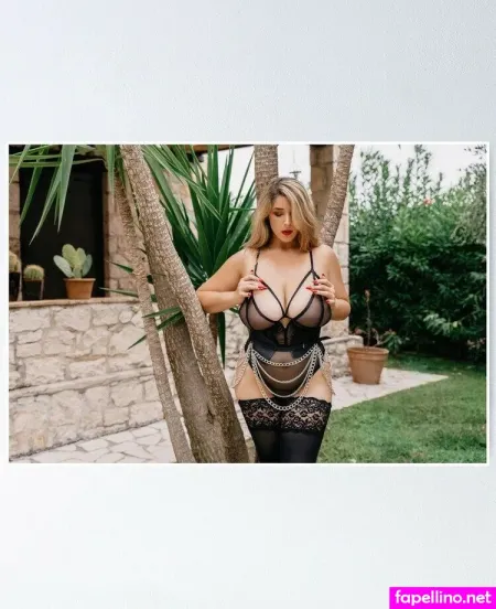 Kitty Amore OnlyFans Thumbnail #HhJ9q5yqCM