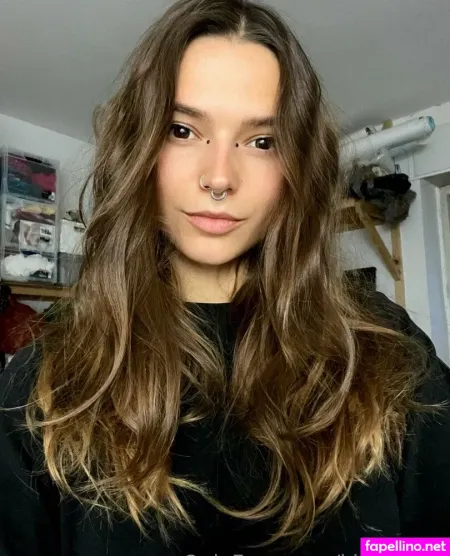 Kitty Berg OnlyFans Thumbnail #quRrTrIg4A