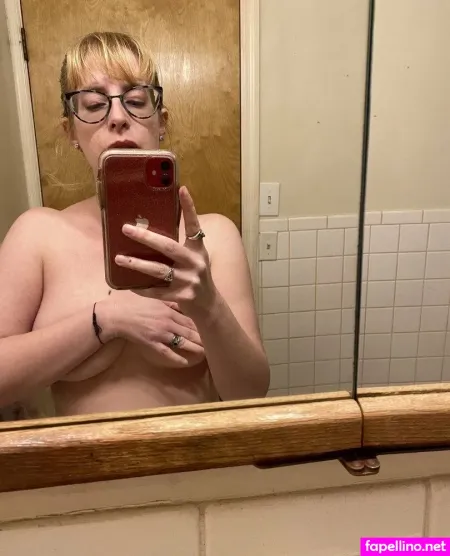 Kitty Christiansen OnlyFans Thumbnail #P7HGtI0BYa
