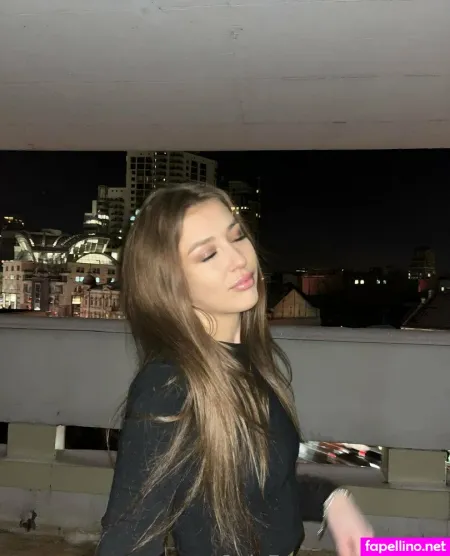 Kitty Di OnlyFans Thumbnail #48cI9P47rr