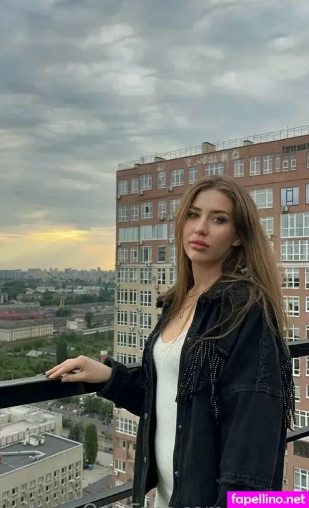 Kitty Di OnlyFans Thumbnail #Xk2w1PctJF