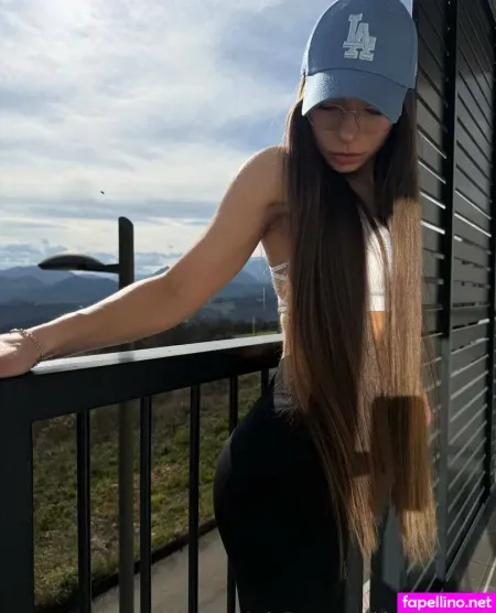 Kitty Dreams OnlyFans Thumbnail #VamDBovgSI