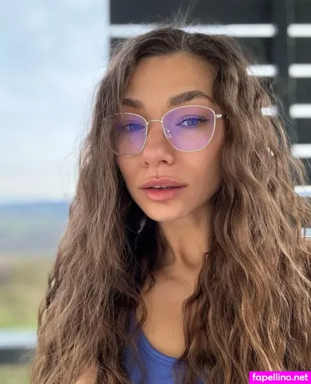 Kitty Dreams OnlyFans Thumbnail #v3yl3xZWX9