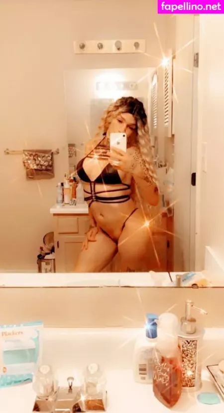 Kitty Hung OnlyFans Thumbnail #9RAMprZdXB