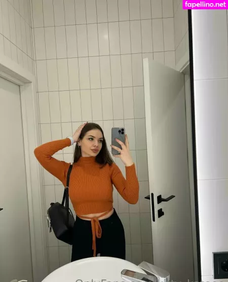 Kitty Kateee OnlyFans Thumbnail #80RKtzz8az