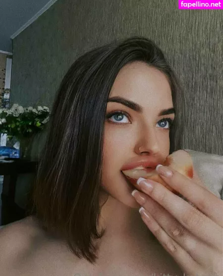 Kitty Kateee OnlyFans Thumbnail #oPXMIuXvJj