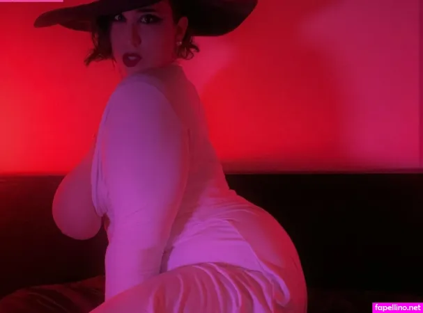 Kitty Leroux00 OnlyFans Thumbnail #2PLpAjTqtT