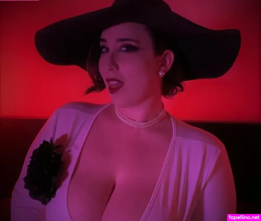 Kitty Leroux00 OnlyFans Thumbnail #6D7lyPC1z9