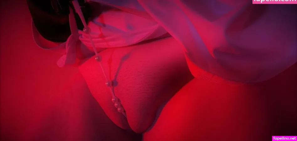 Kitty Leroux00 OnlyFans Thumbnail #OyD5RpdHsk