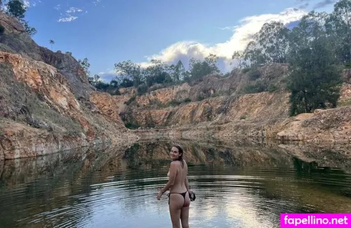 Kitty Liz OnlyFans Thumbnail #BUxnhRpT4H