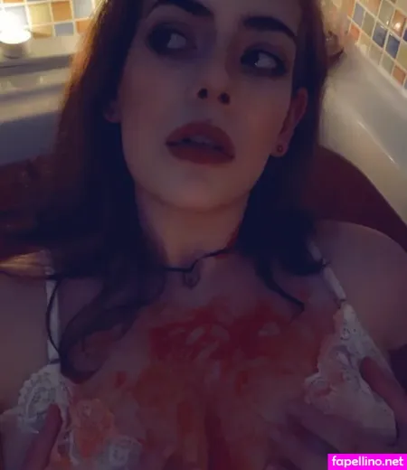 Kitty Lynd OnlyFans Thumbnail #FEiFgpBlkX