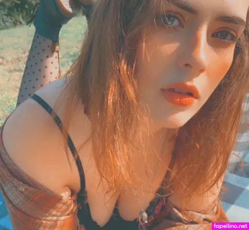 Kitty Lynd OnlyFans Thumbnail #VeS0INzIGK