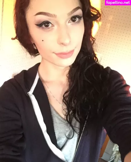 Kitty Lynn OnlyFans Thumbnail #OlsV5LpXv7