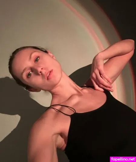 Kitty Marlow OnlyFans Thumbnail #jSoqFwggP0