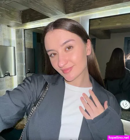 Kitty Smile OnlyFans Thumbnail #yCB3wgBzis