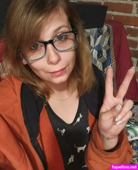 Kitty Vonkush69 OnlyFans Thumbnail #a7nI3ICUba