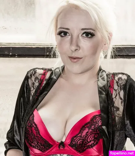 Kittydevereux OnlyFans Thumbnail #TubEOm0vvJ